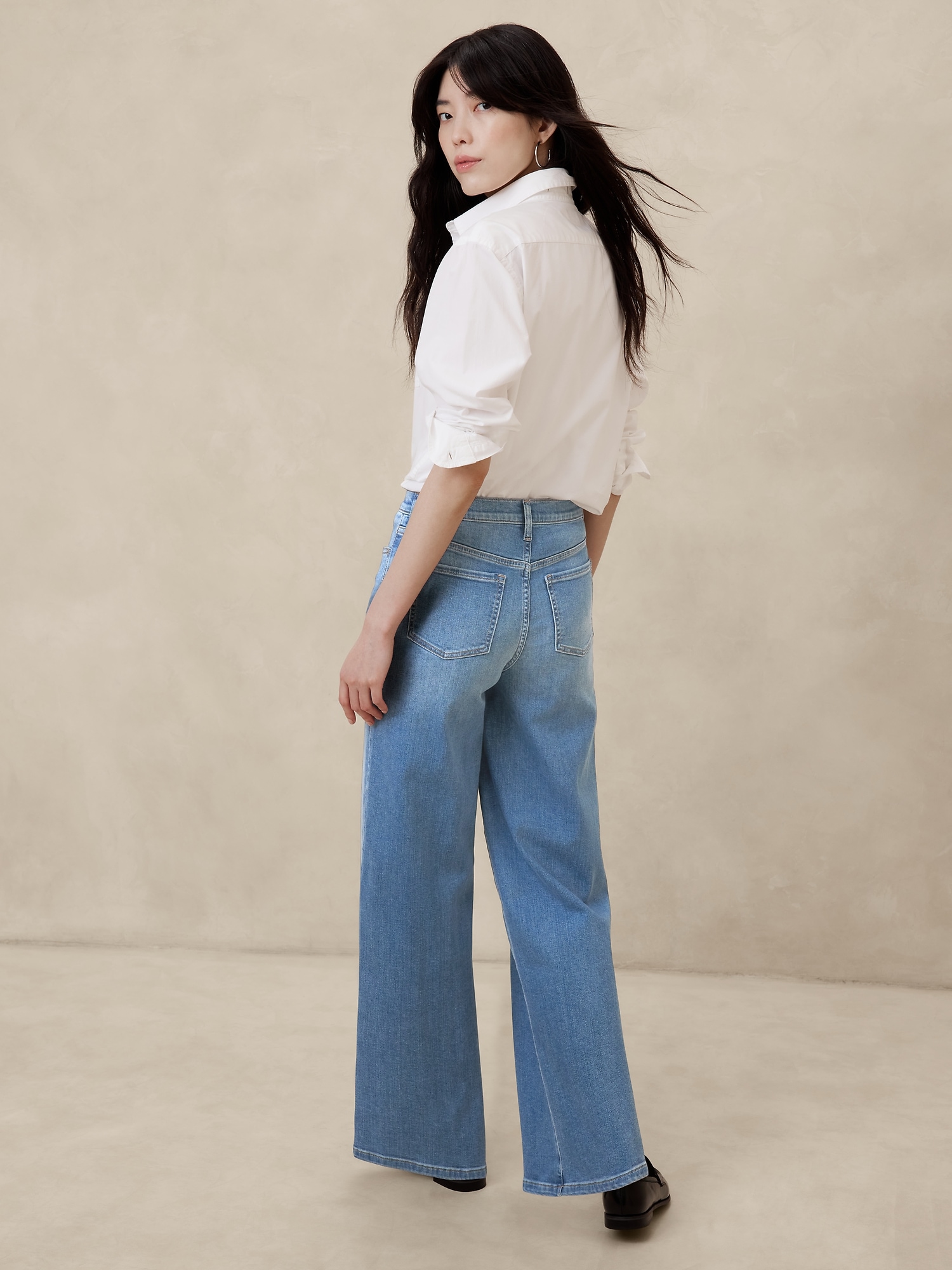 High-Rise Wide-Leg Jean