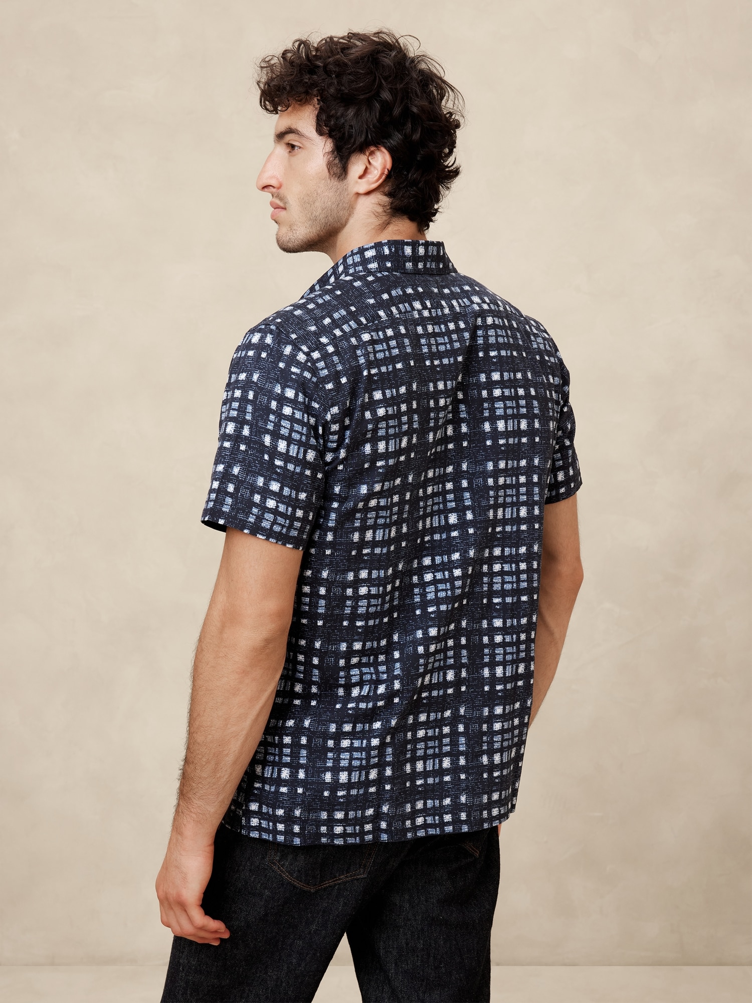 Slim Coastal Print Shirt