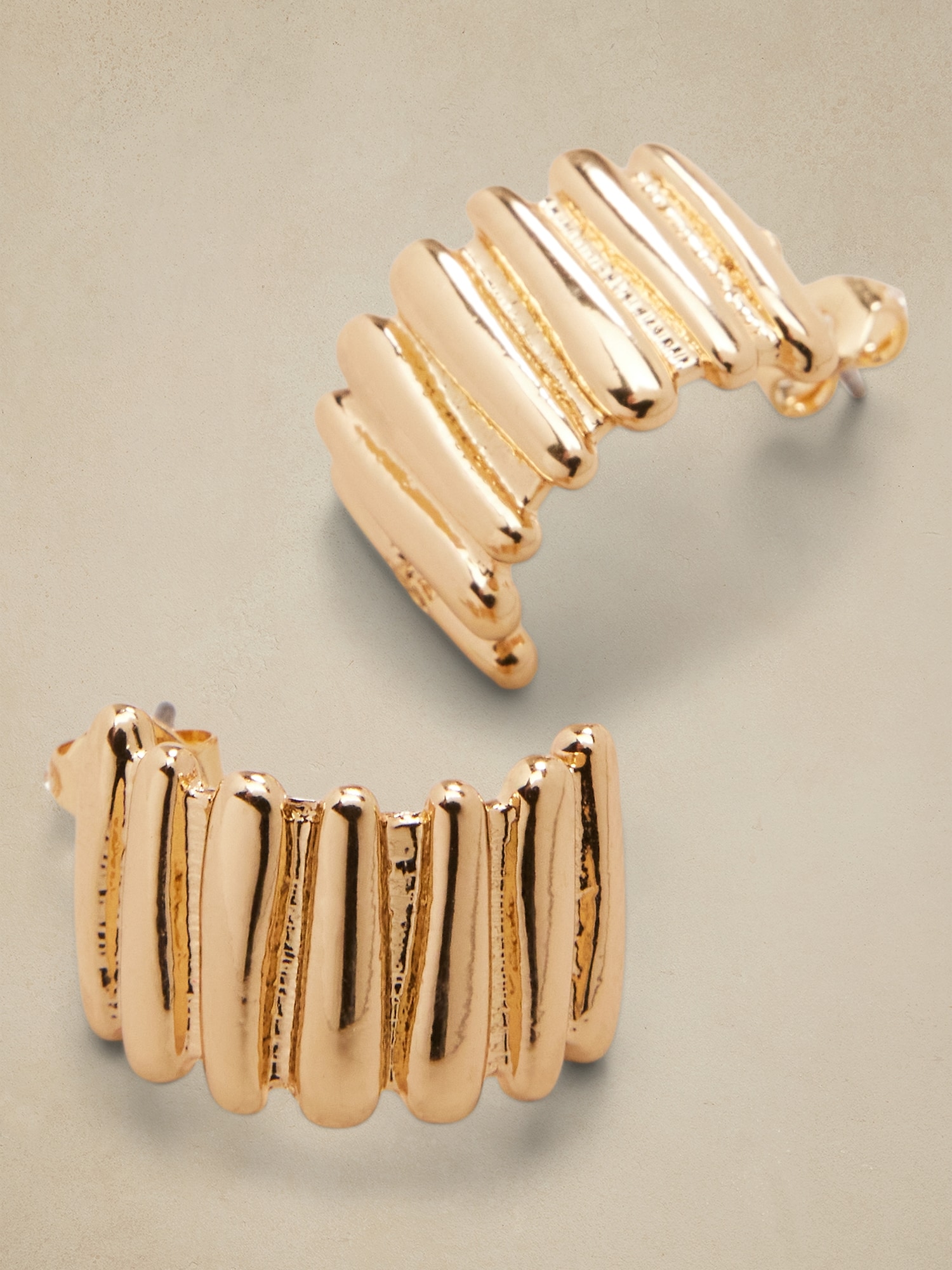 Bar Curve Earrings