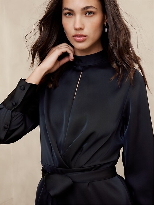 black casual dress with sleeves It Goes On Black Shift Dress – Shop the Mint