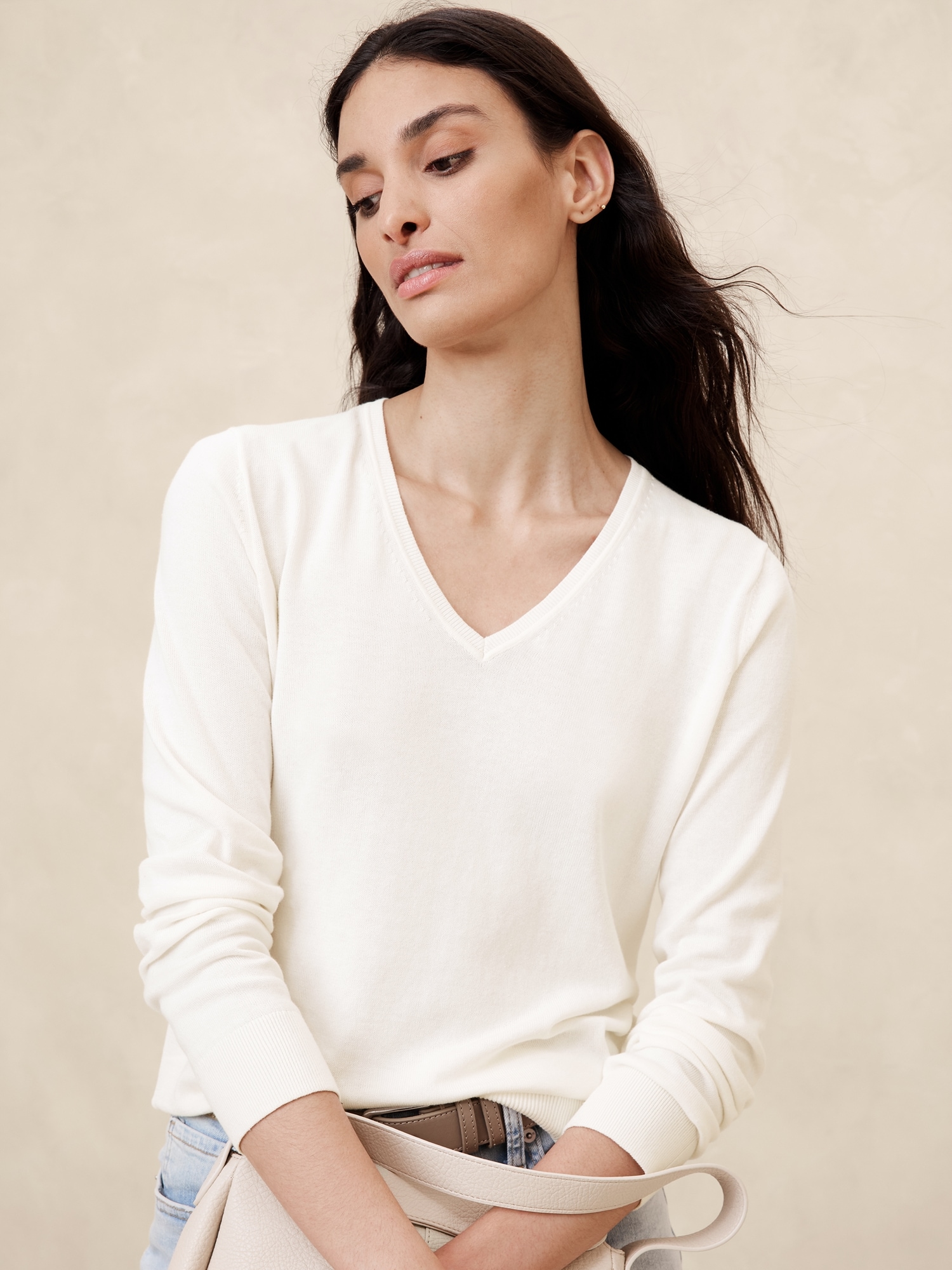 Forever V-Neck Sweater - White