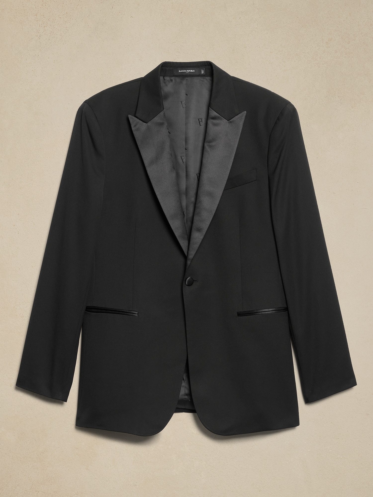 Tailored-Fit Luxe Tuxedo Suit Jacket