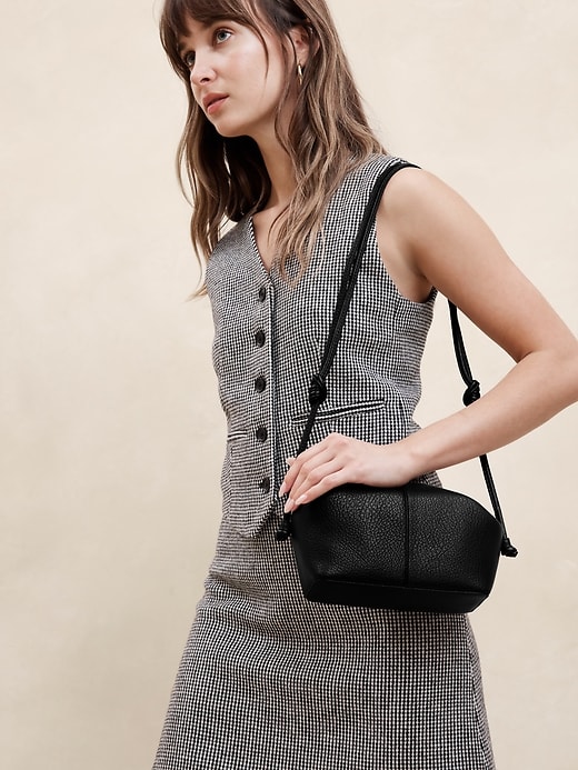 【ARCHAIC】vegan leather sling bag ■韓国ブランド■ DailyObjects Arch Sling Crossbody Bag For Women| Vegan