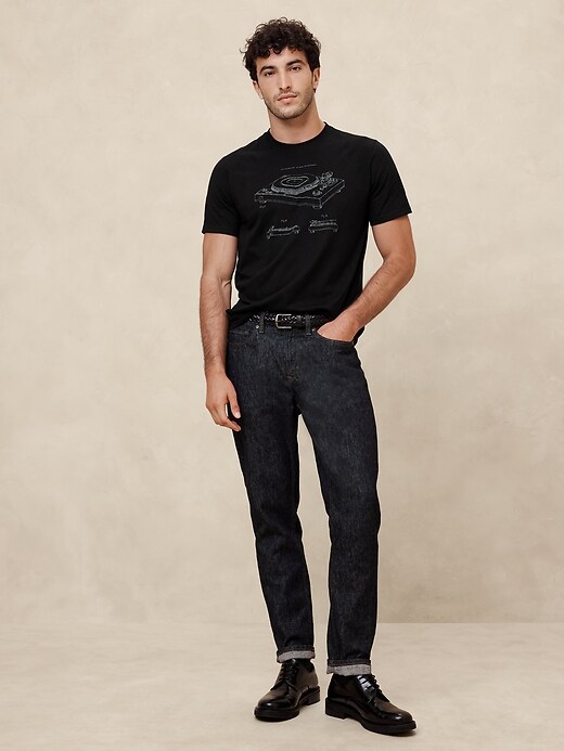 Pretender　バナナリパブリック Graphic T-Shirt | Banana Republic Factory
