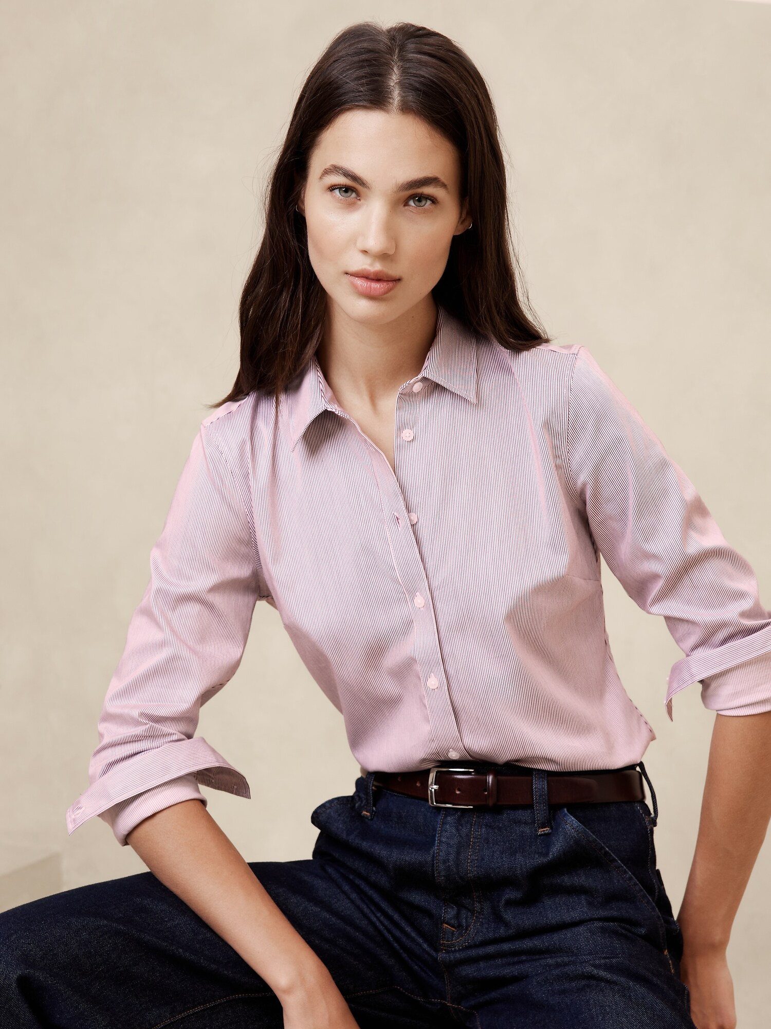 GAP Women's Long Sleeve Button-Down Blouse - Easy Care Linen-Cotton Blend Shirt