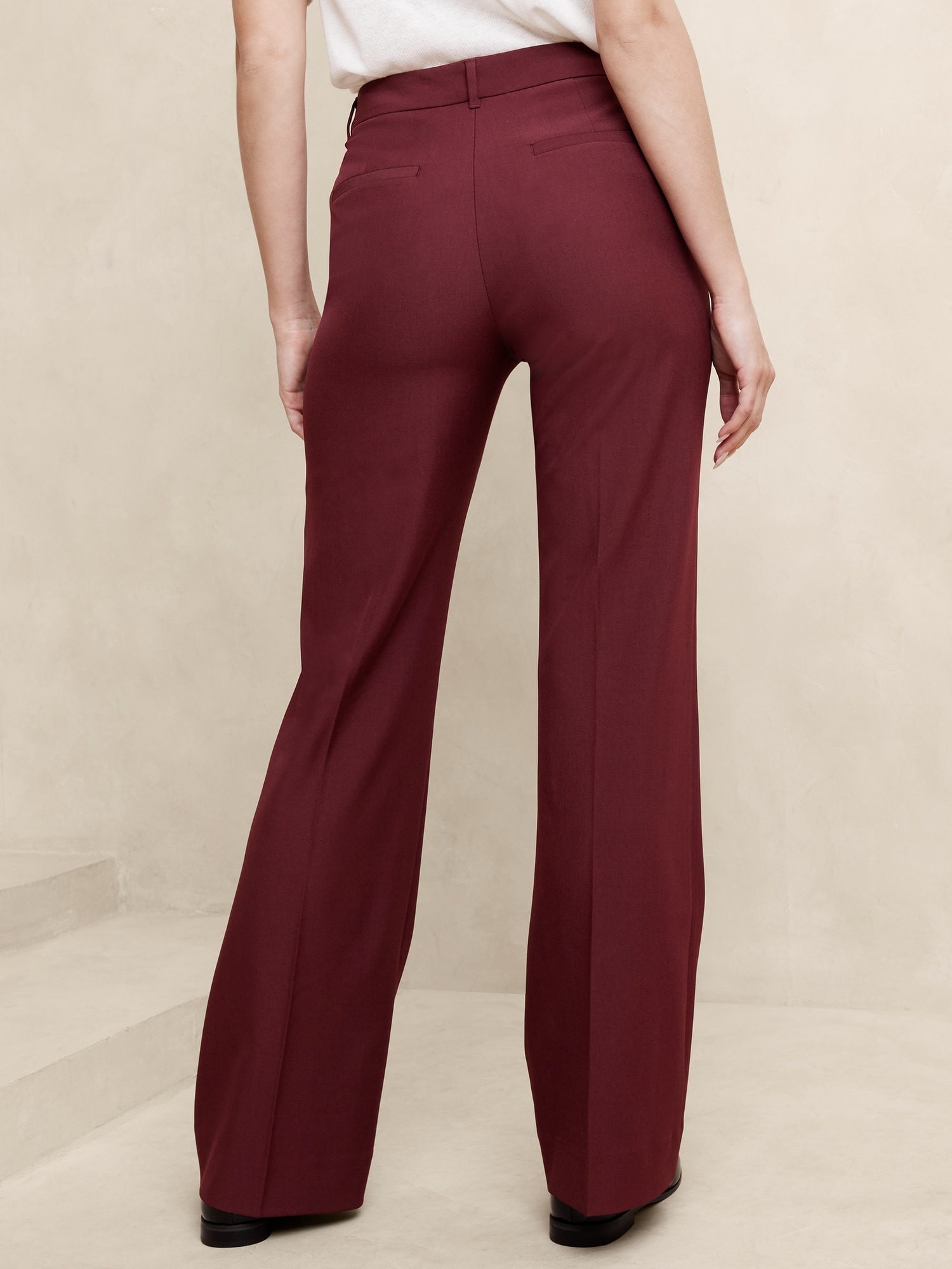 Sculpted Bootcut Pant