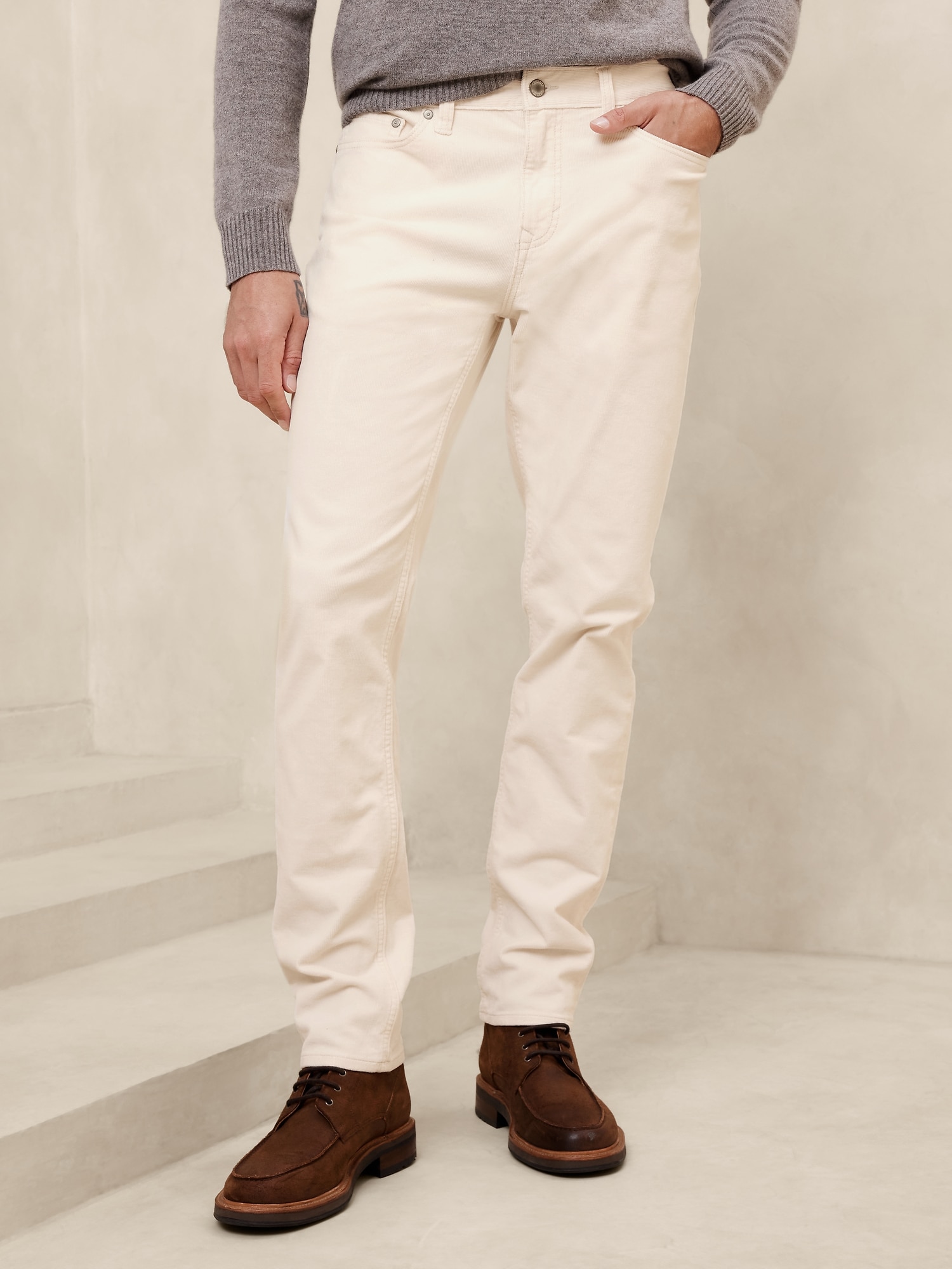 Slim Travel Corduroy Pant