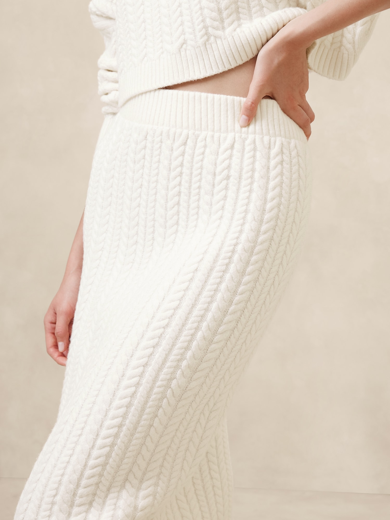 Cable Midi Sweater Skirt