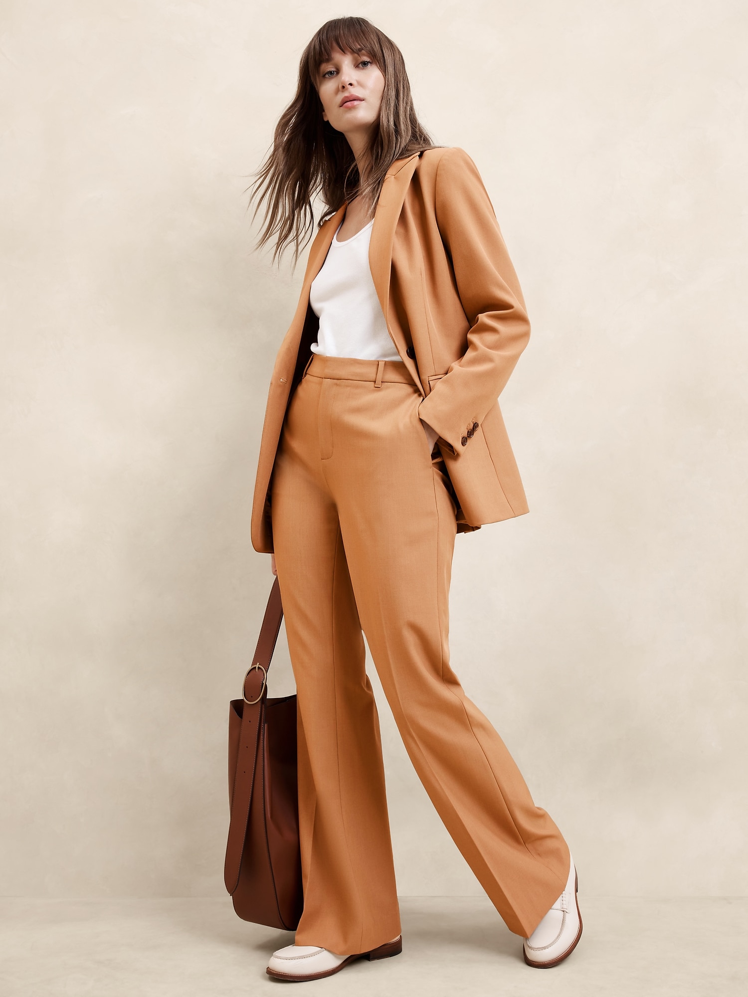 Sculpted Bootcut Pant - Brown