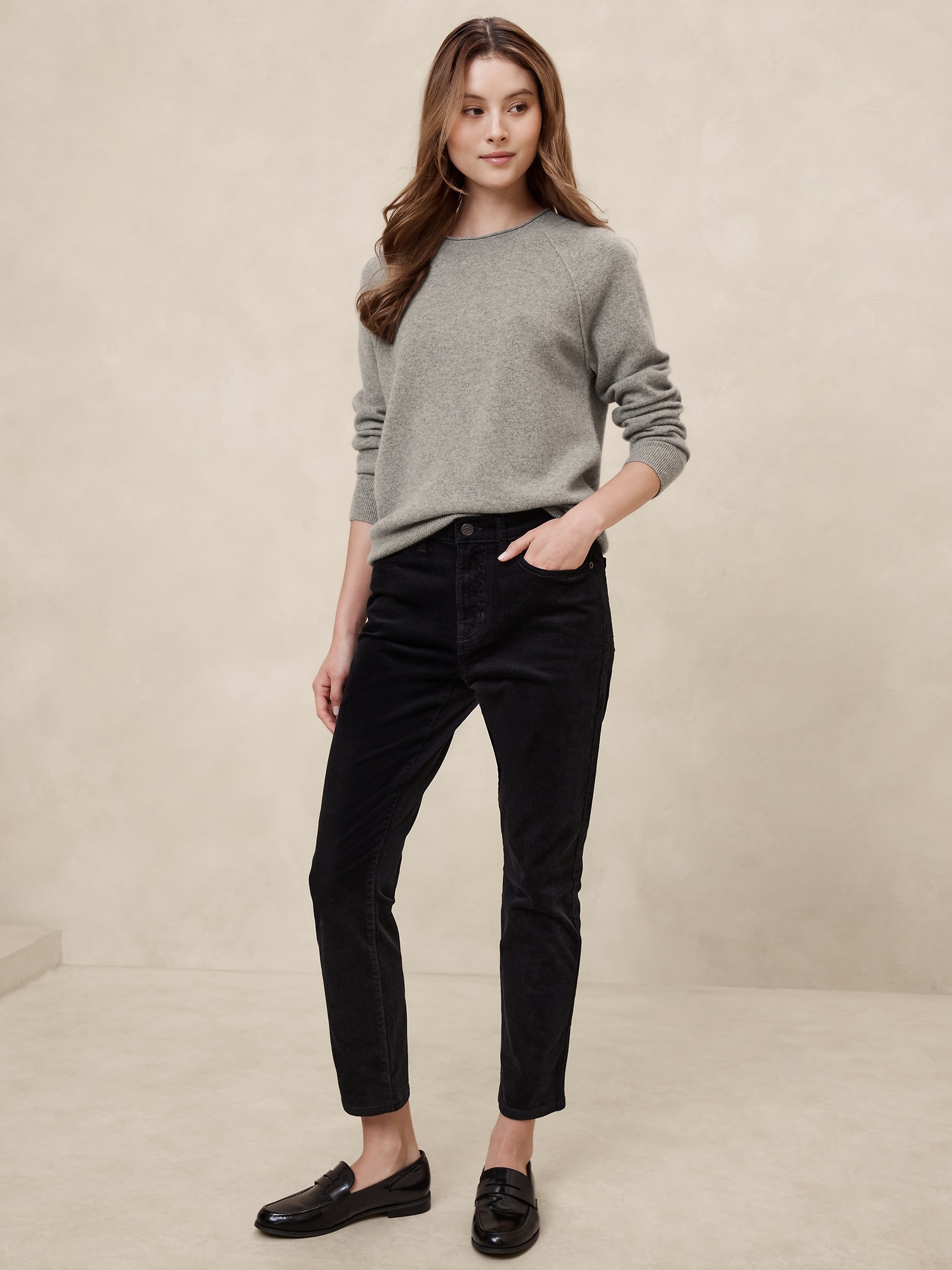 High-Rise Slim Corduroy Pant - Black