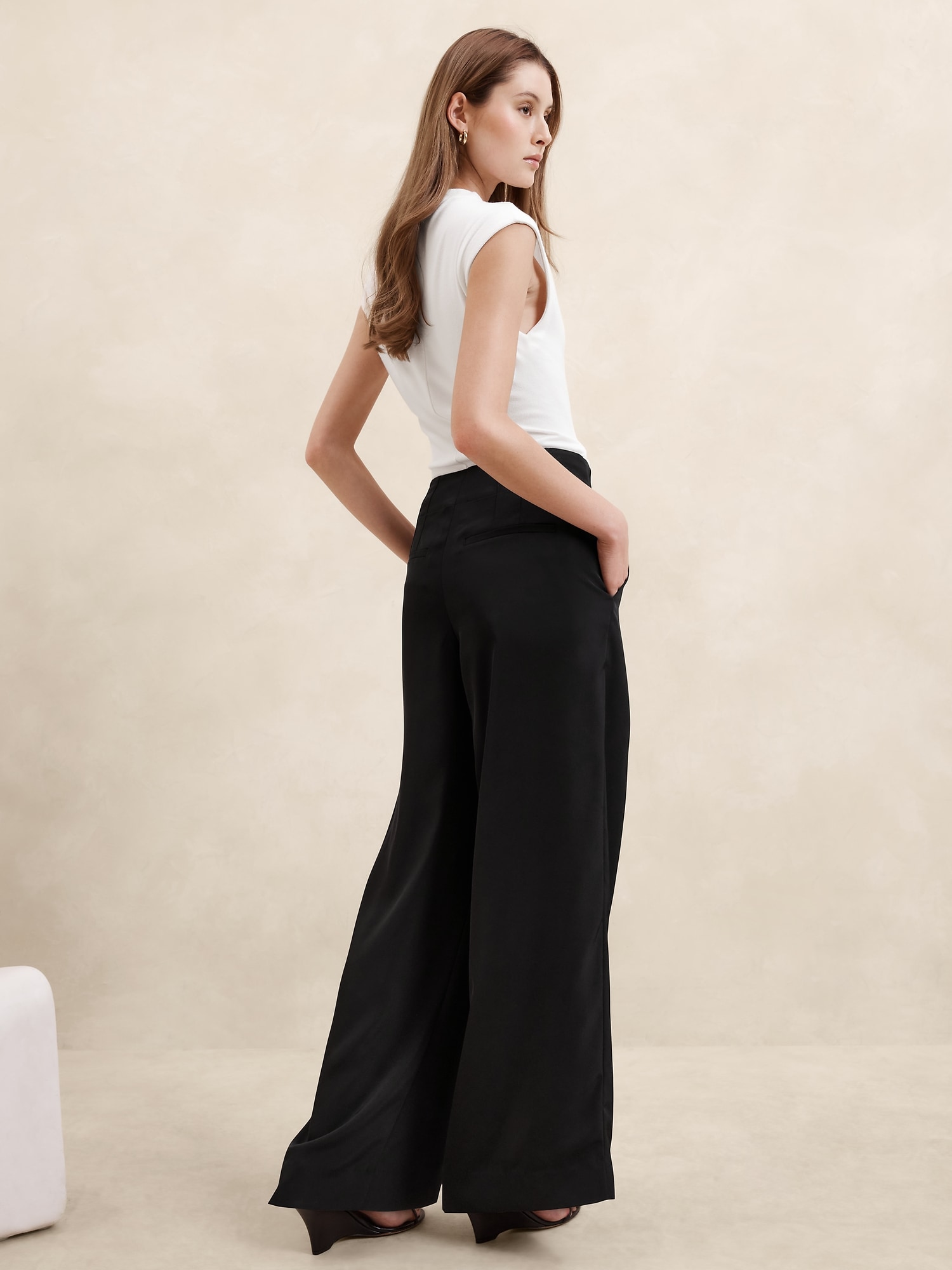 Ultra High-Rise Wide-Leg Pant