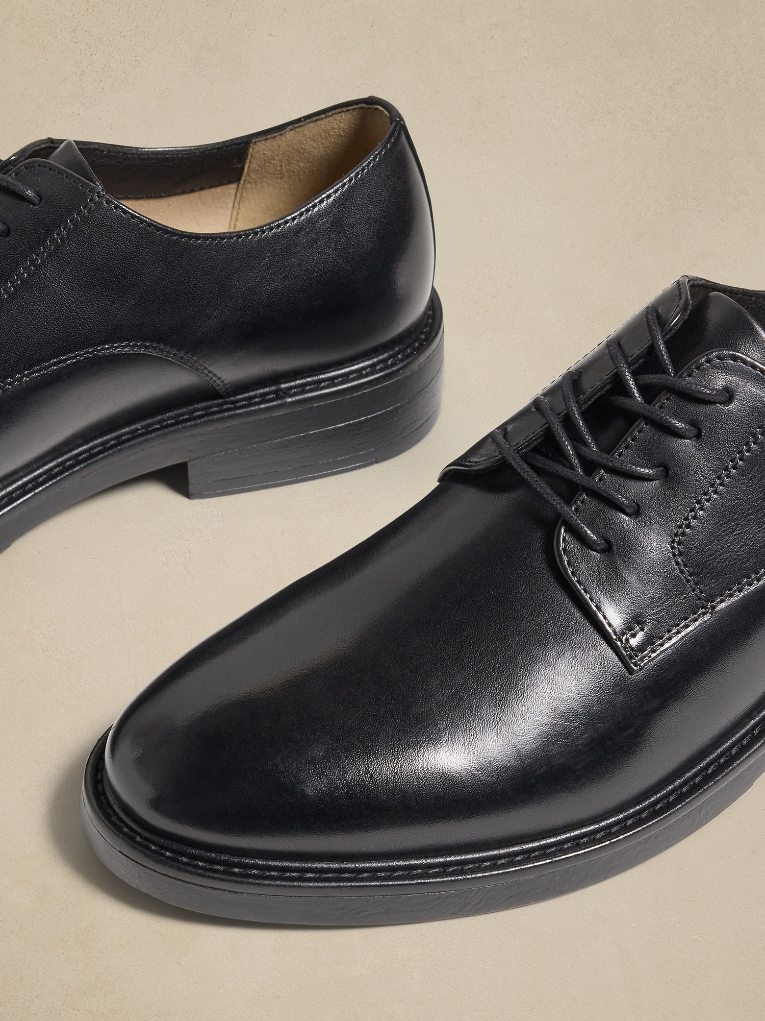 Thick Sole Oxford Dress Shoe