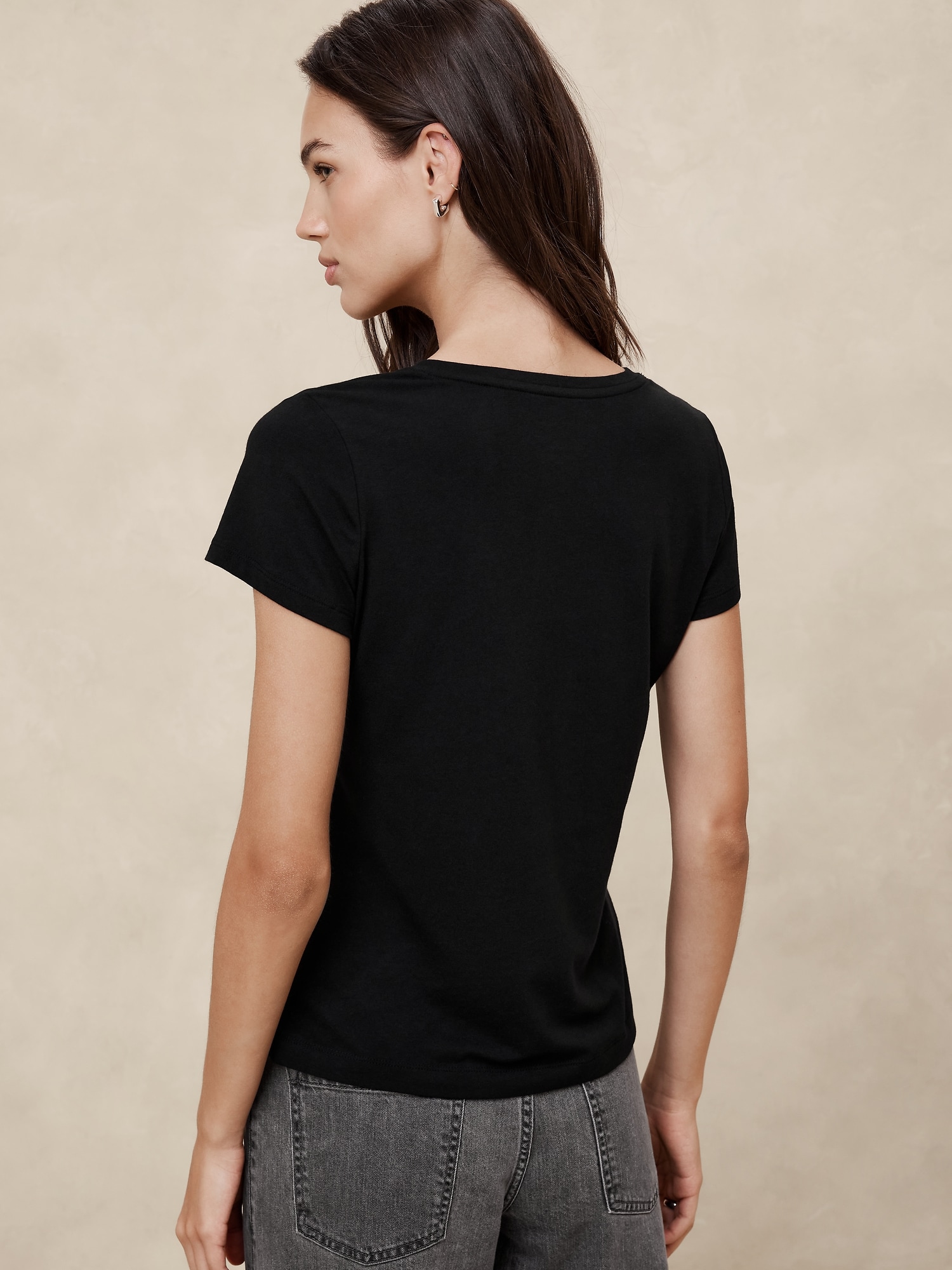 Timeless V-Neck T-Shirt