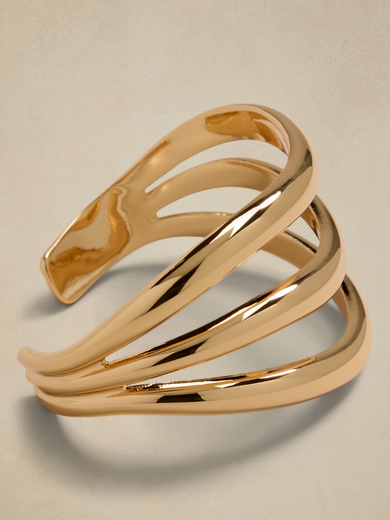 Metal Wavy Cuff Bracelet