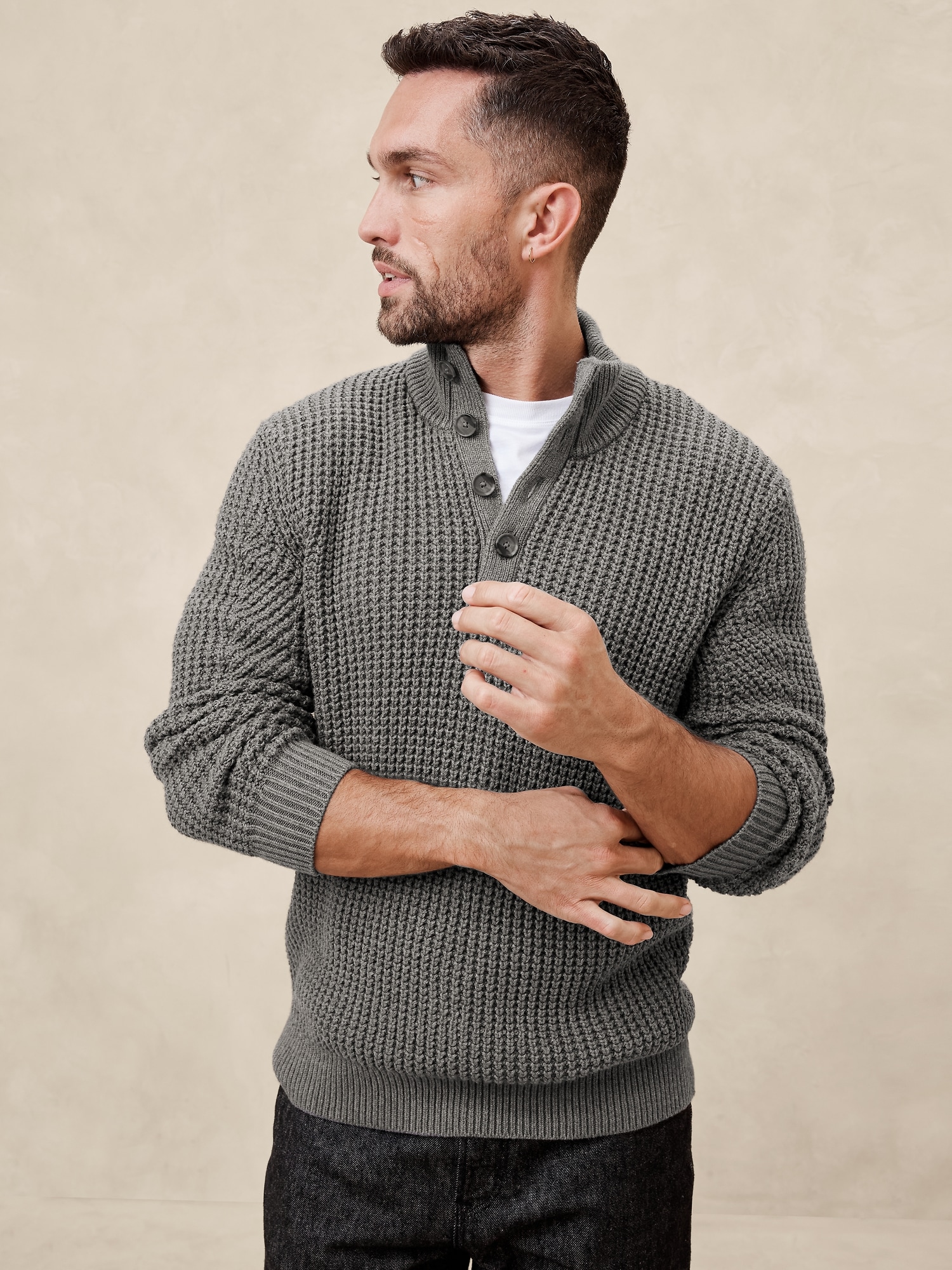 Chunky Waffle Buttoned-Neck Sweater - Gray