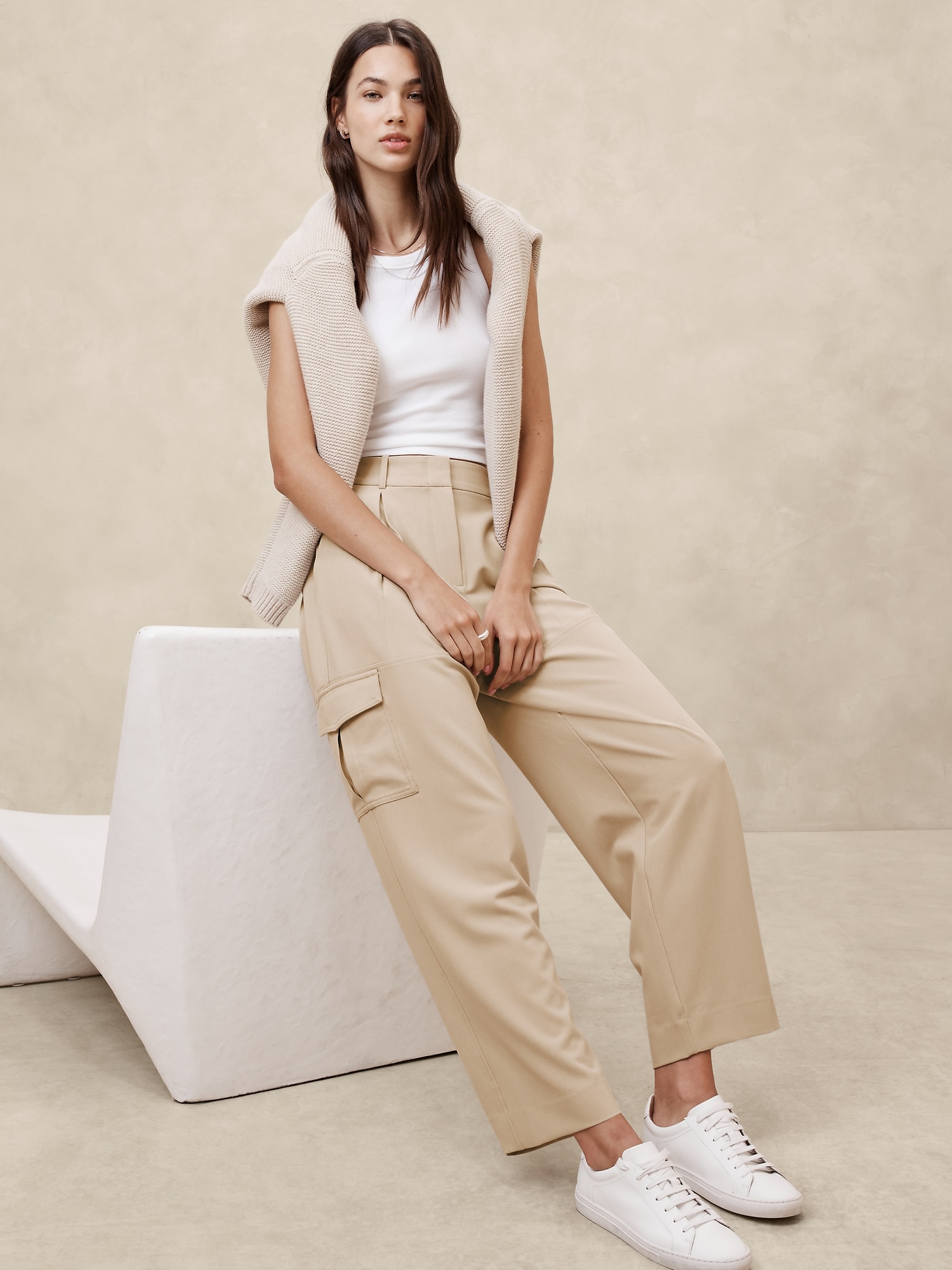 High-Rise Twill Straight Cargo Pant