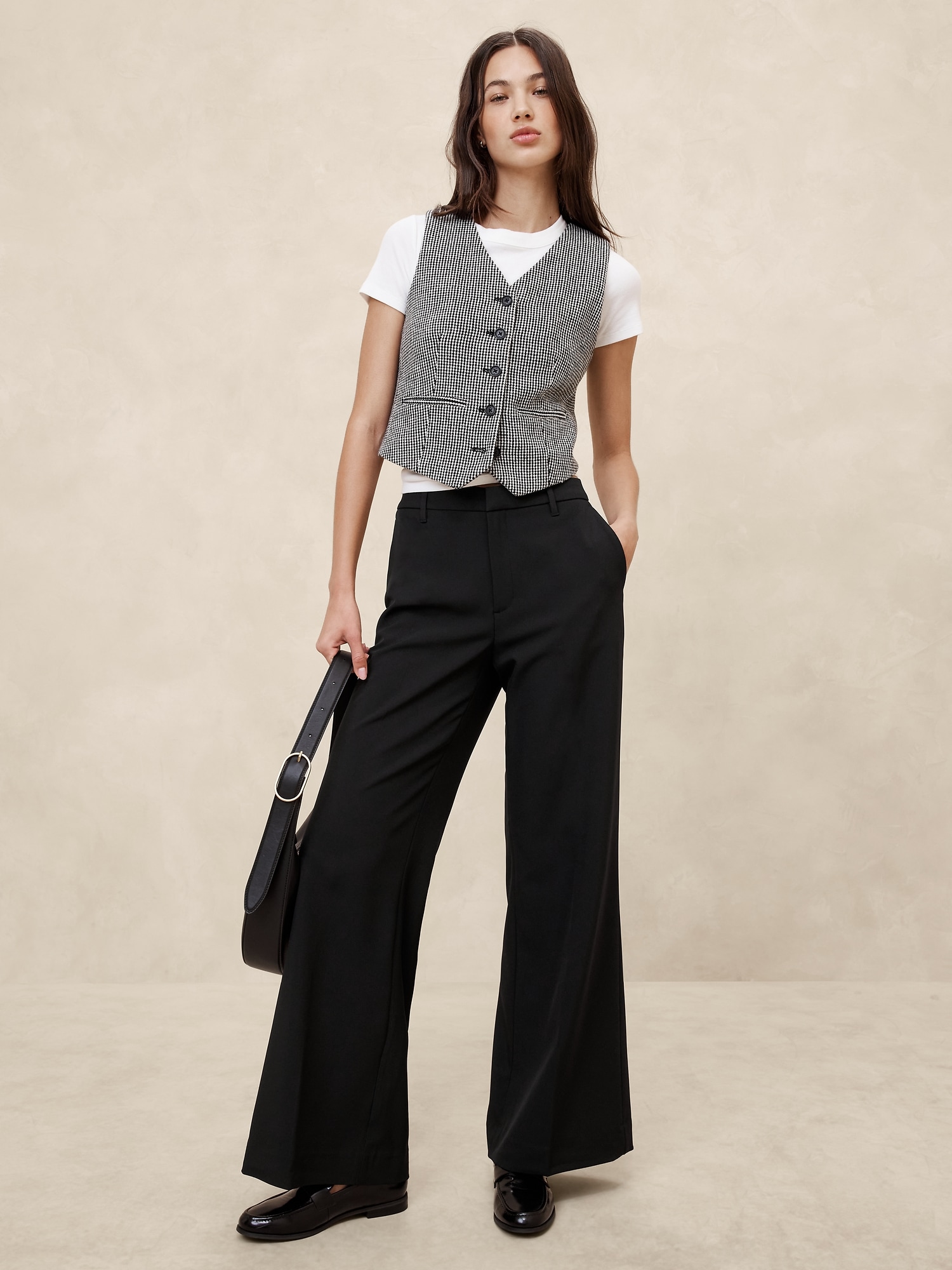 Sculpted Wide-Leg Trouser