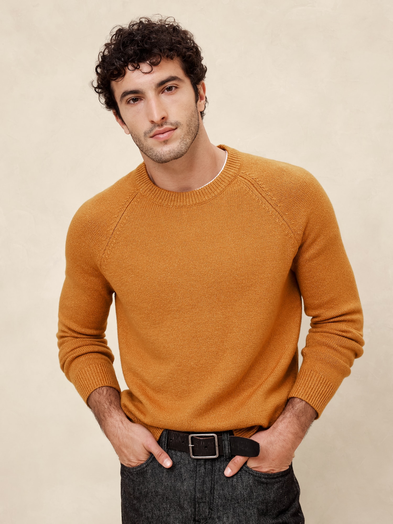 Cozy Essential Sweater - Yellow