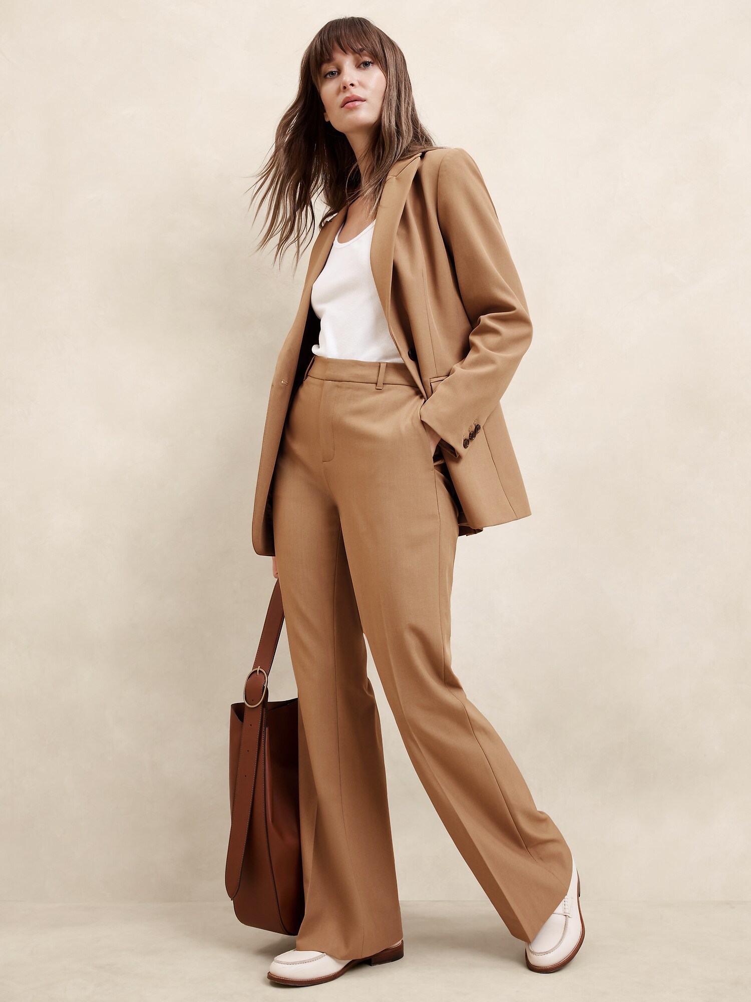 Sculpted Bootcut Pant - Brown