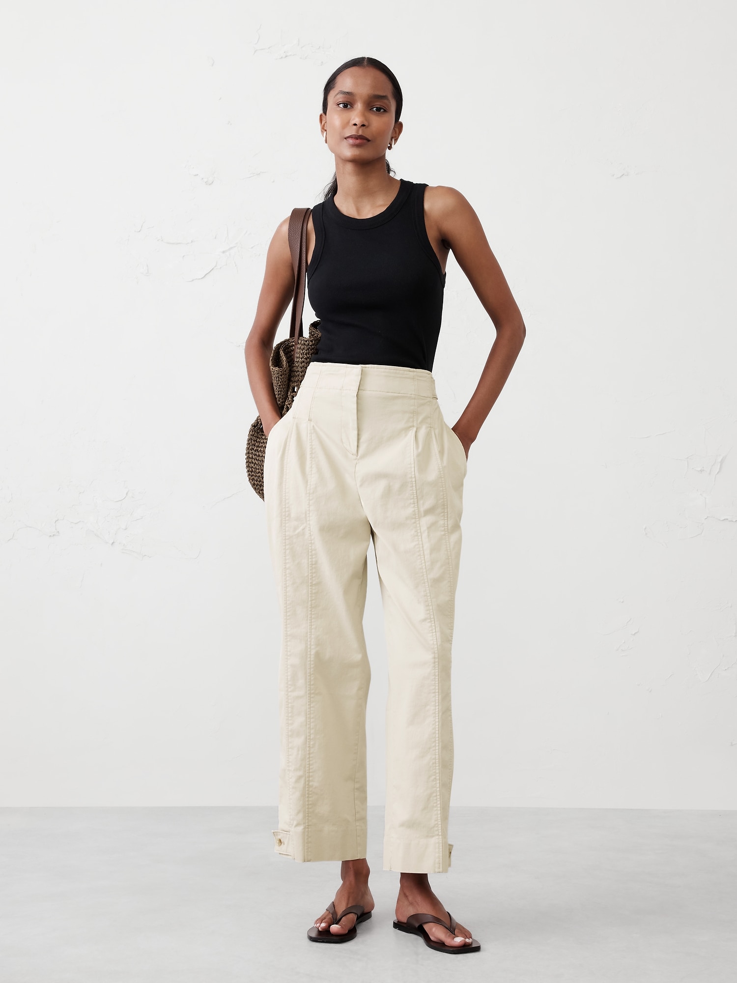 Relaxed Pleated Chino