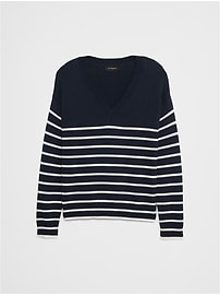 V-Neck Pullover