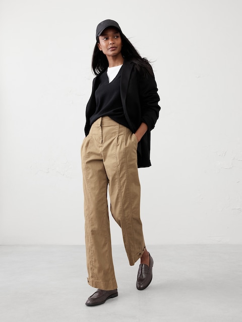 Relaxed Pleated Chino