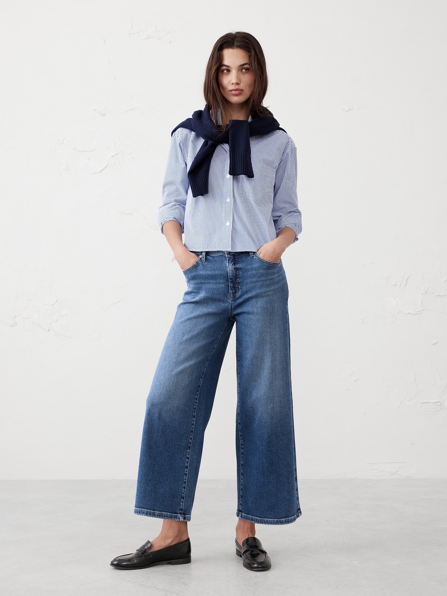 High-Rise Wide-Leg Cropped Jean