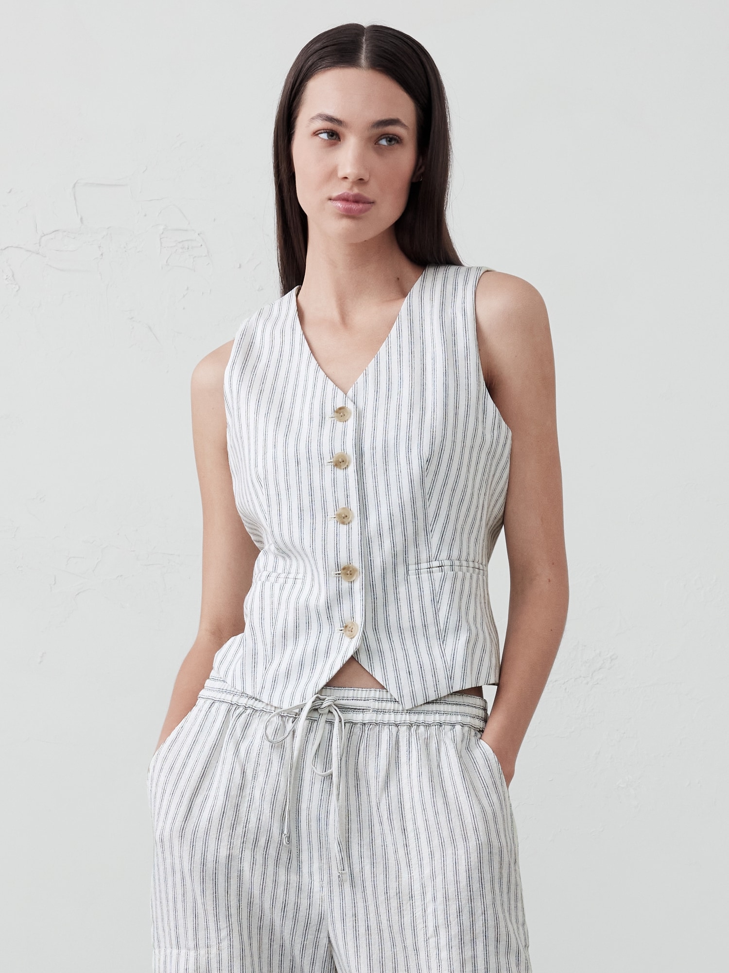 Linen-Blend Classic Vest