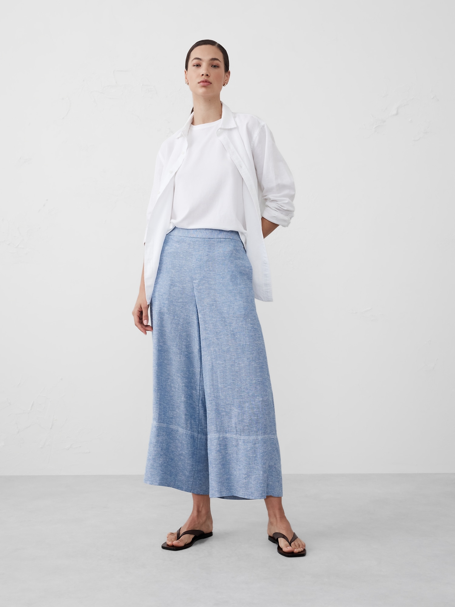 Linen-Blend Wide-Leg Cropped Pull-On Pant