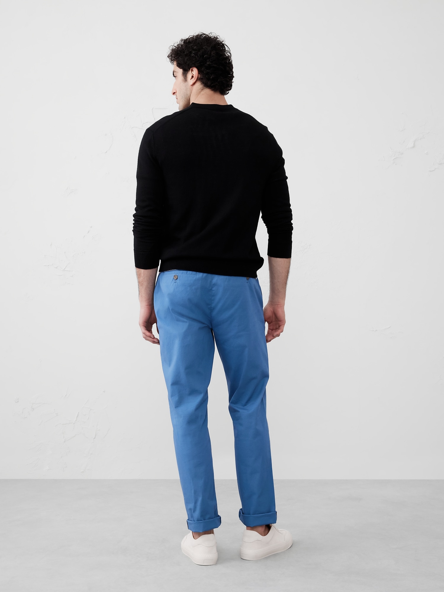 Slim-Fit Summerweight Chino