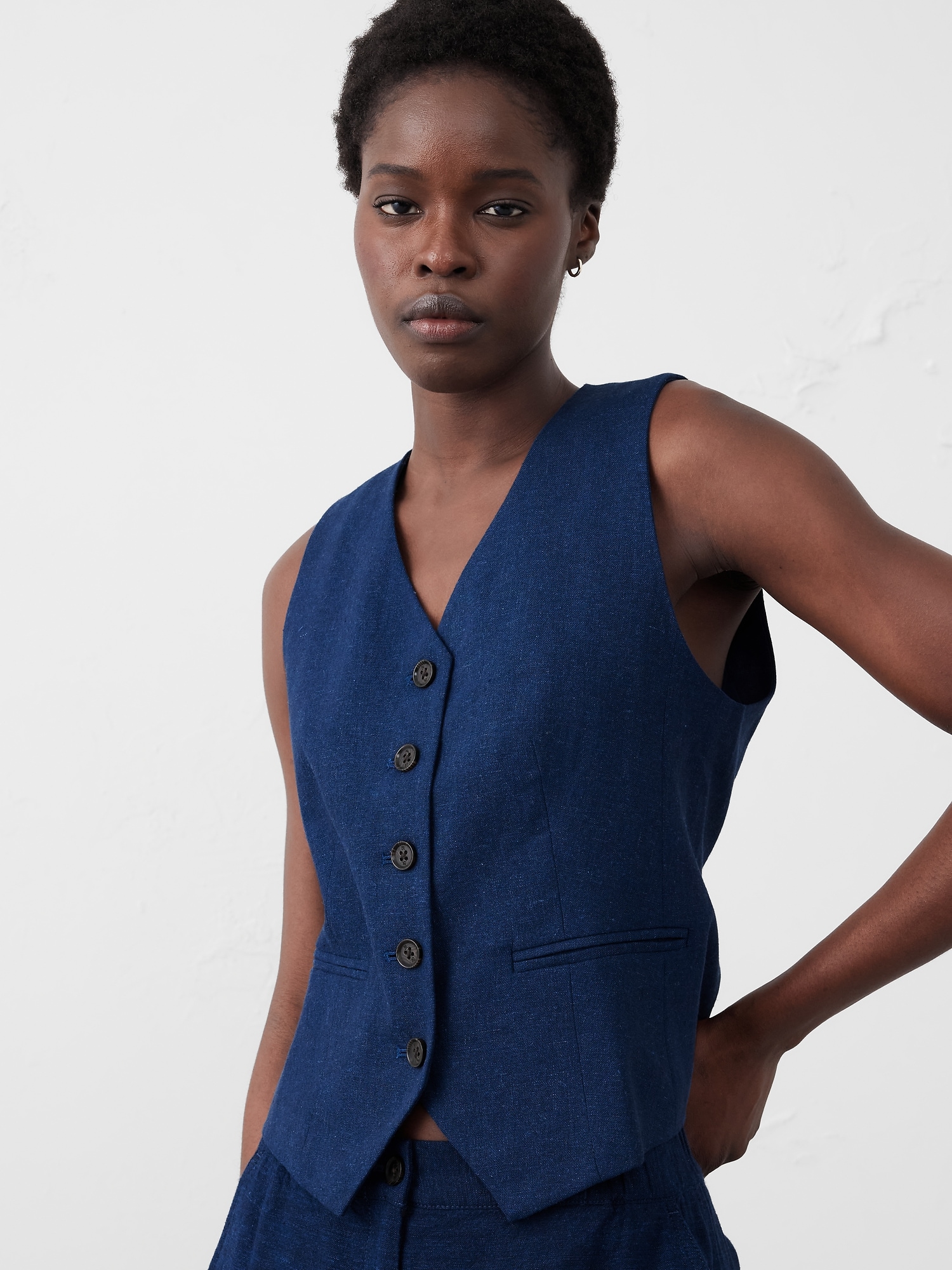 Linen-Blend Classic Vest