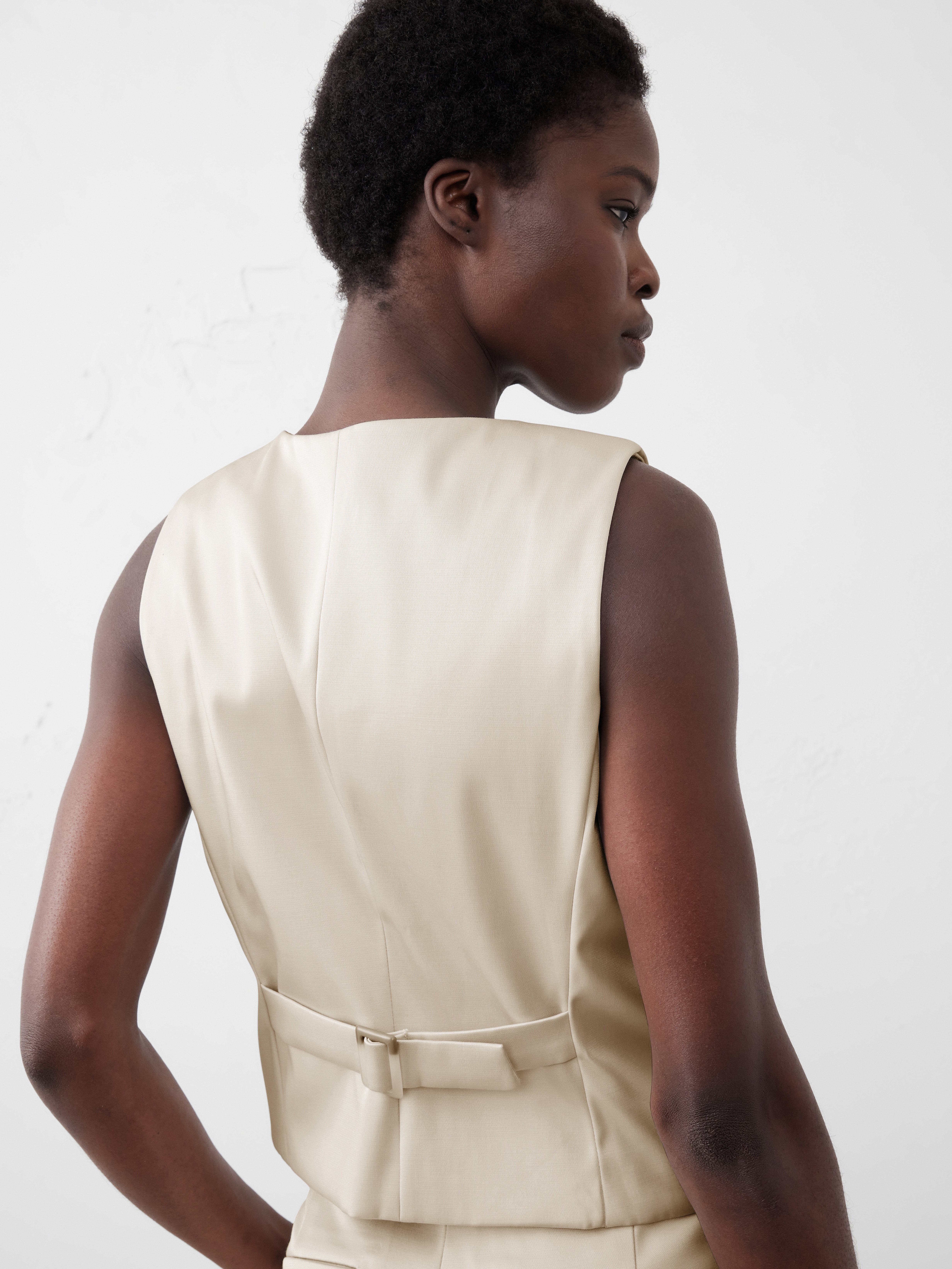 u⭐︎Acka tulle vest satin one-piece BUTTON DOWN RUFFLE TULLE VEST IN WHITE – AKIRA