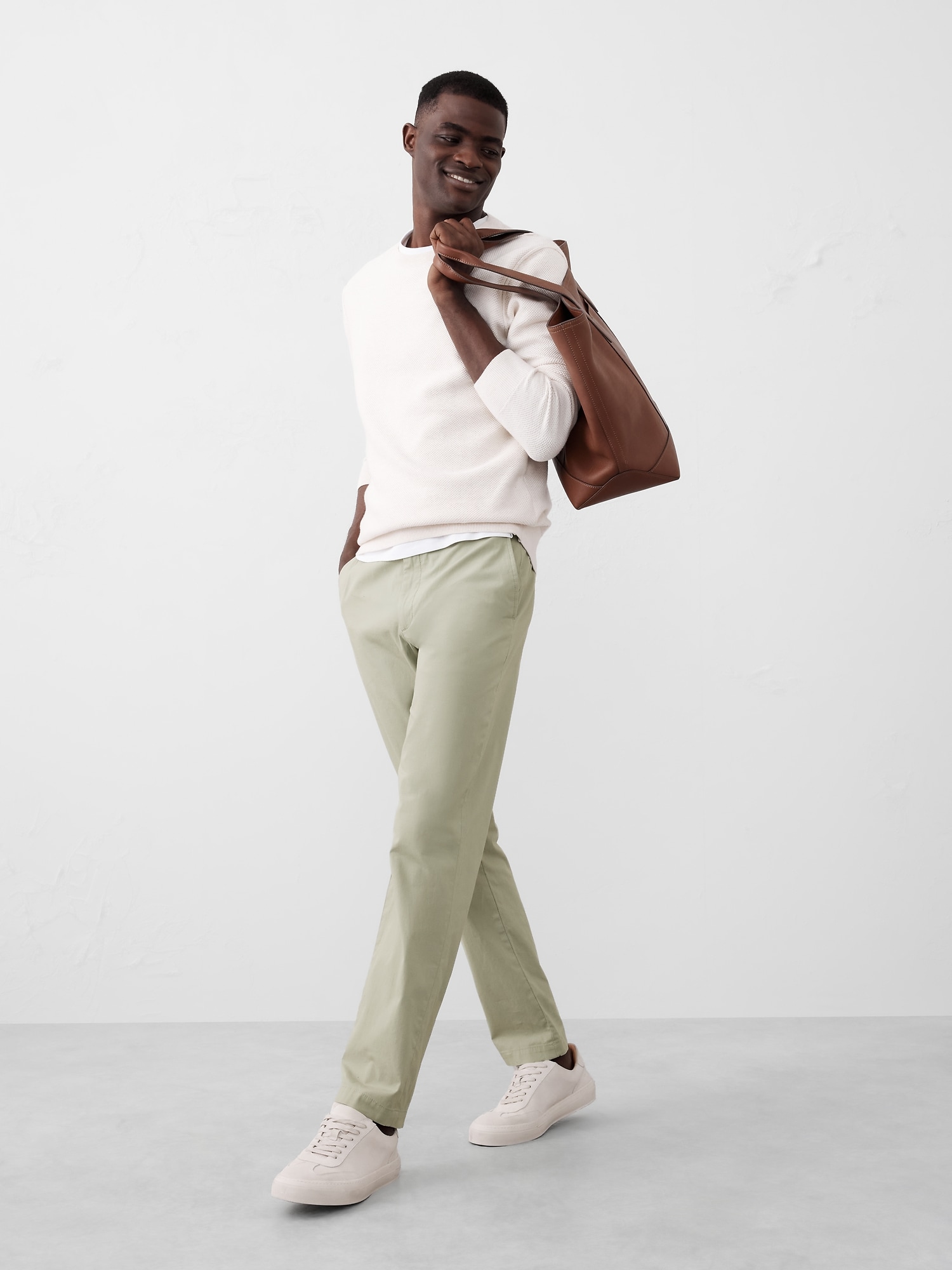 Slim-Fit Summerweight Chino