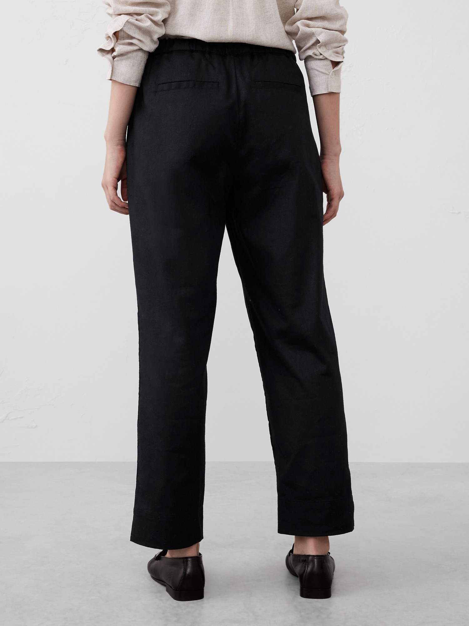 Linen-Blend Pull-On Tapered Pant