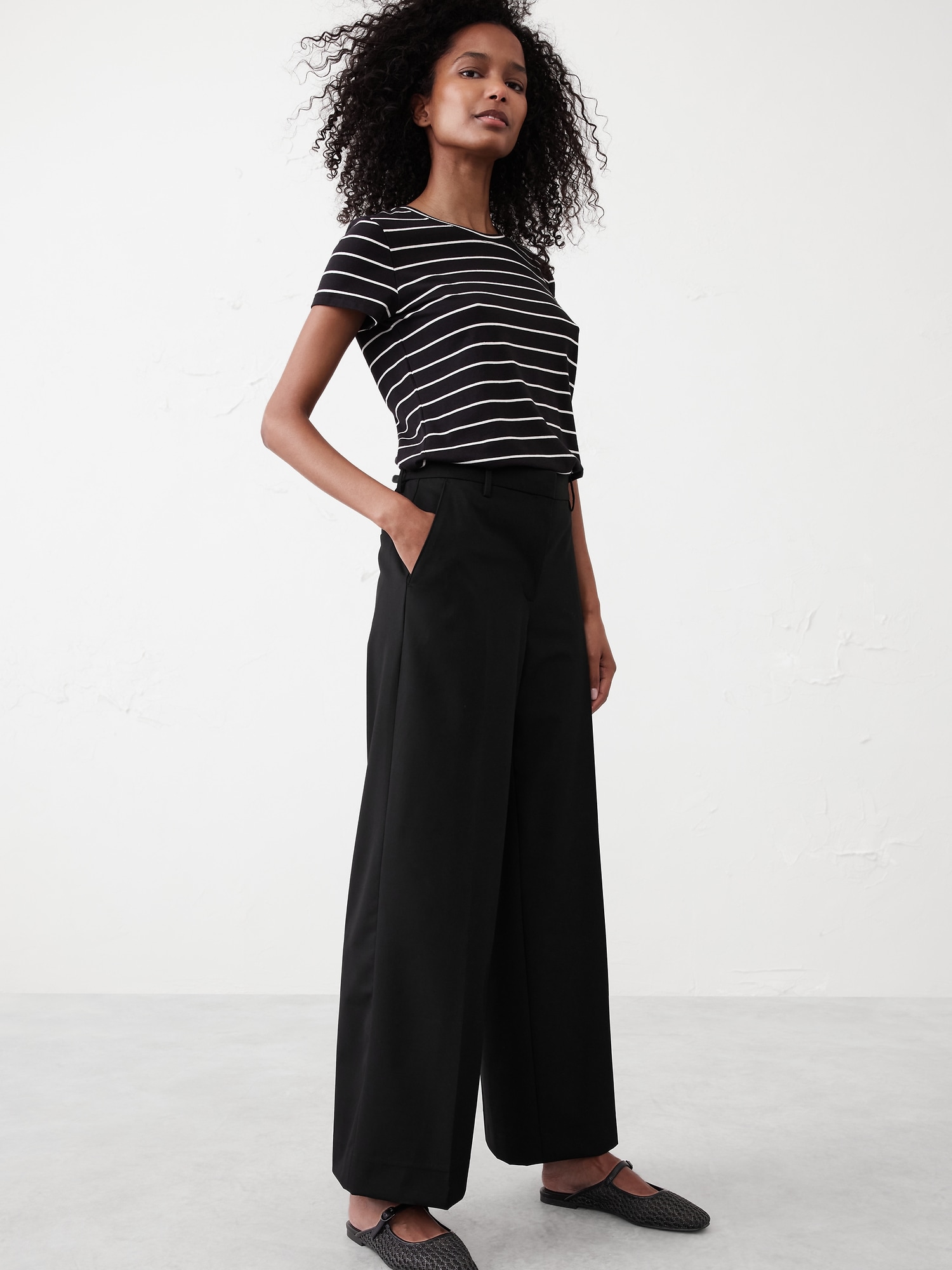 Bi-Stretch Wide-Leg Pant