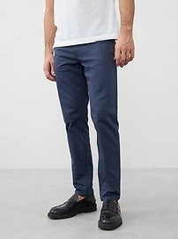 Athletic-Fit Travel Pant