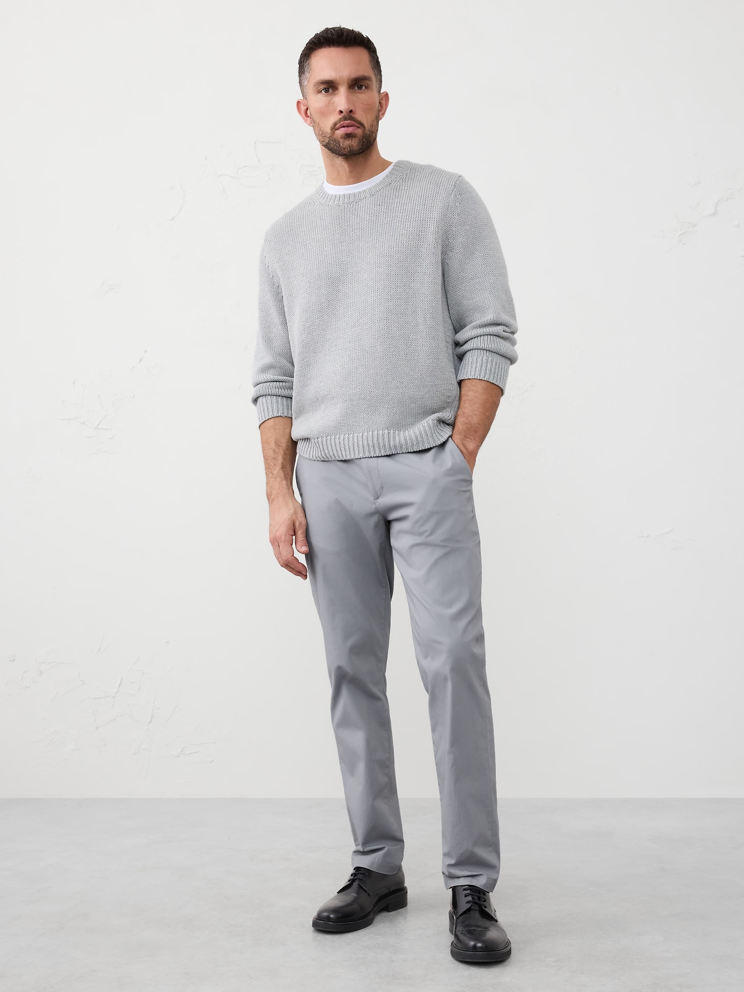 Slim Summerweight Chino