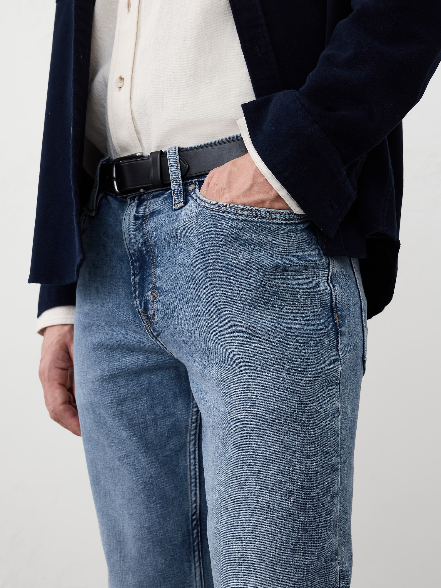 Slim Travel Jean