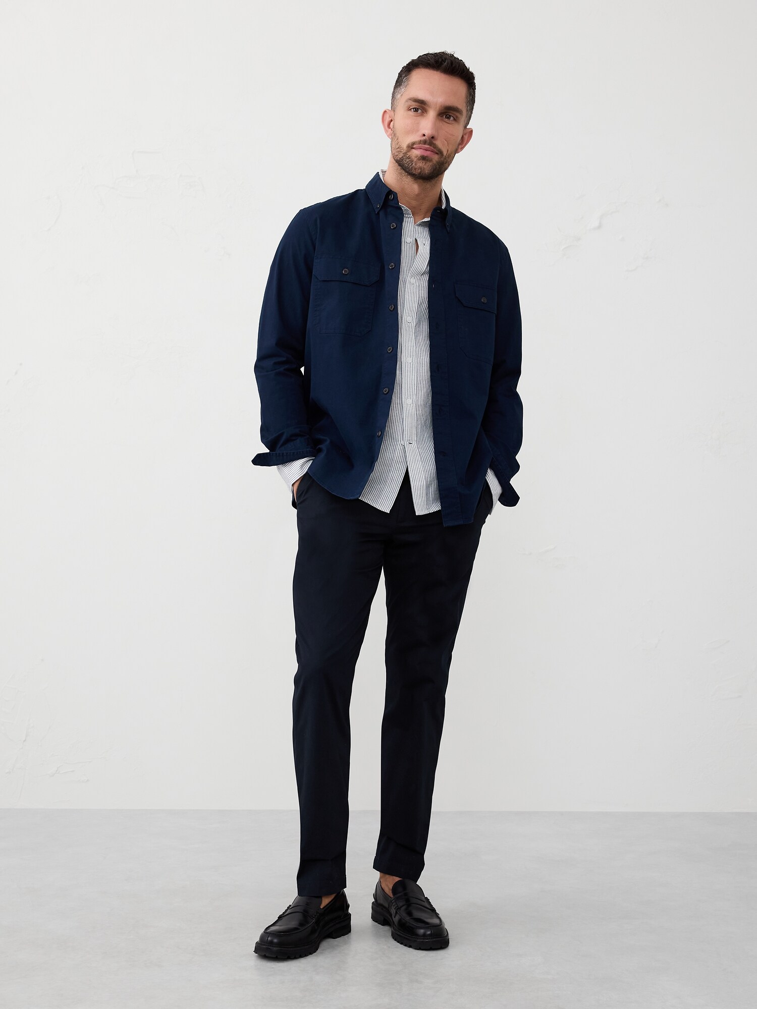 Slim Summerweight Chino