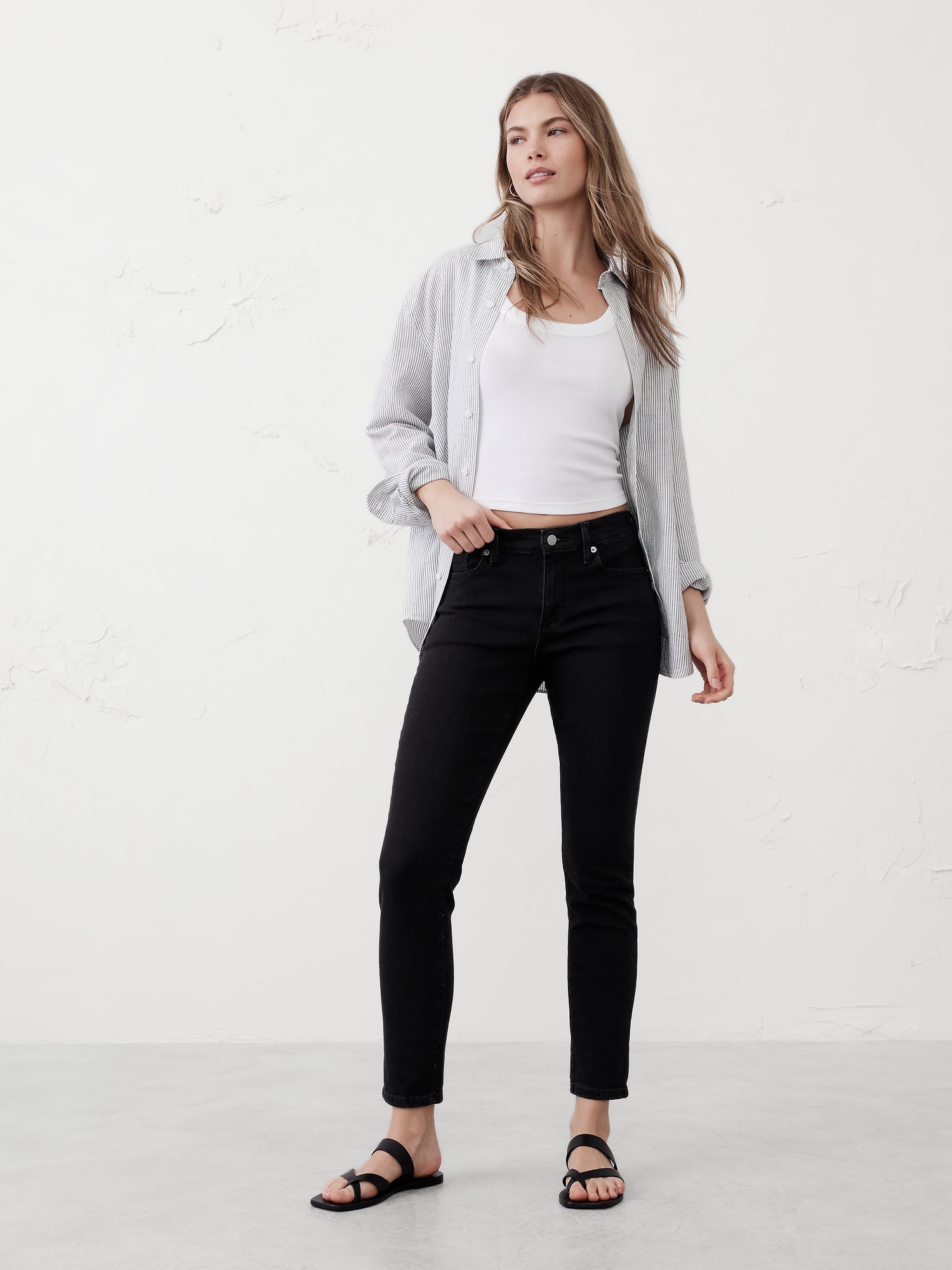 Mid-Rise Skinny Jean