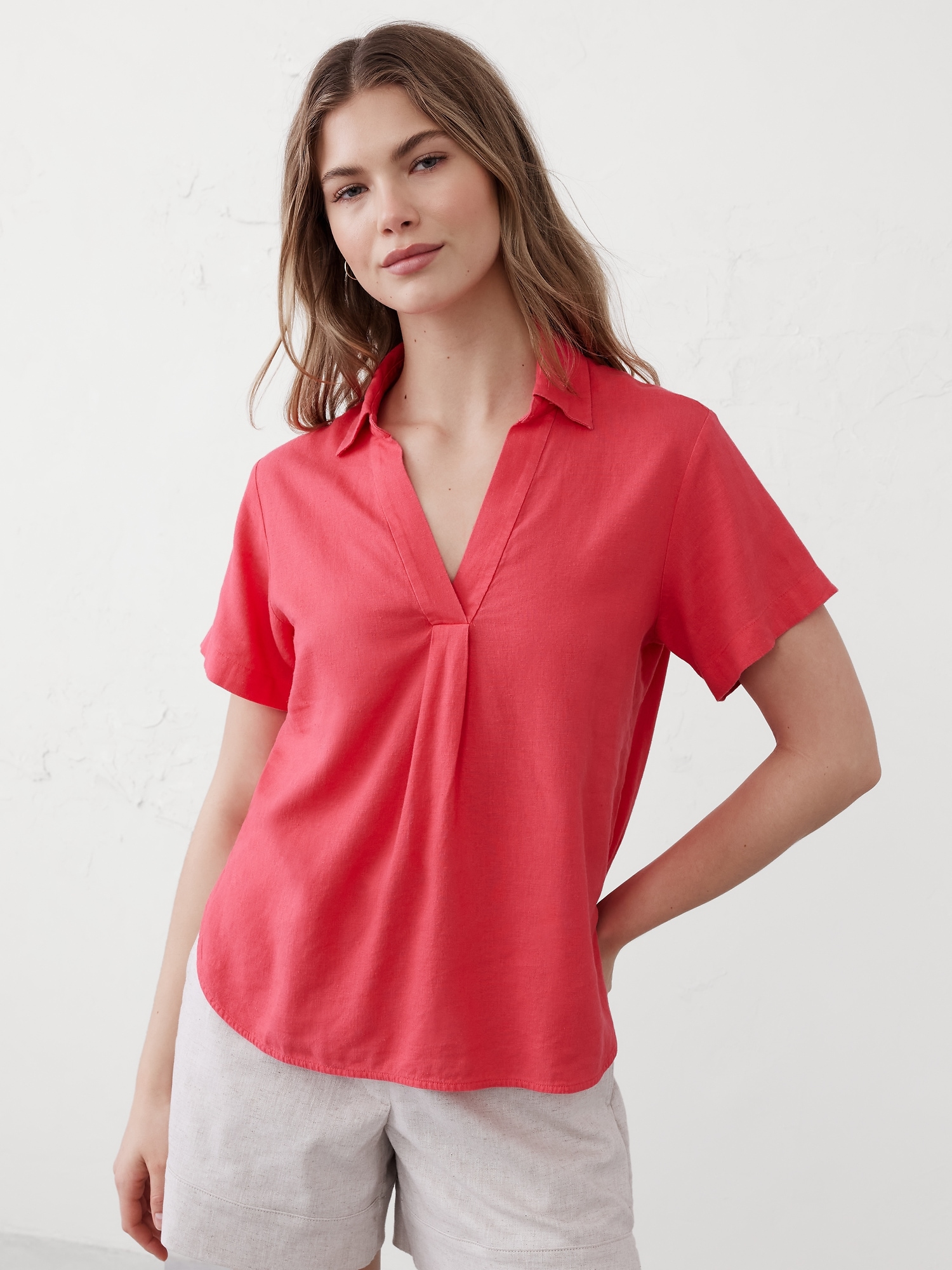 Linen-Blend Collared Top