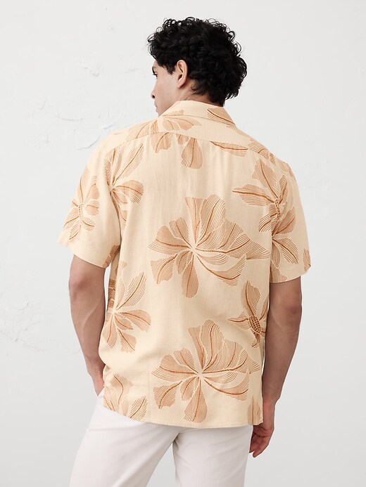 Standard Fit Textured Resort Shirt | Banana Republic Factory