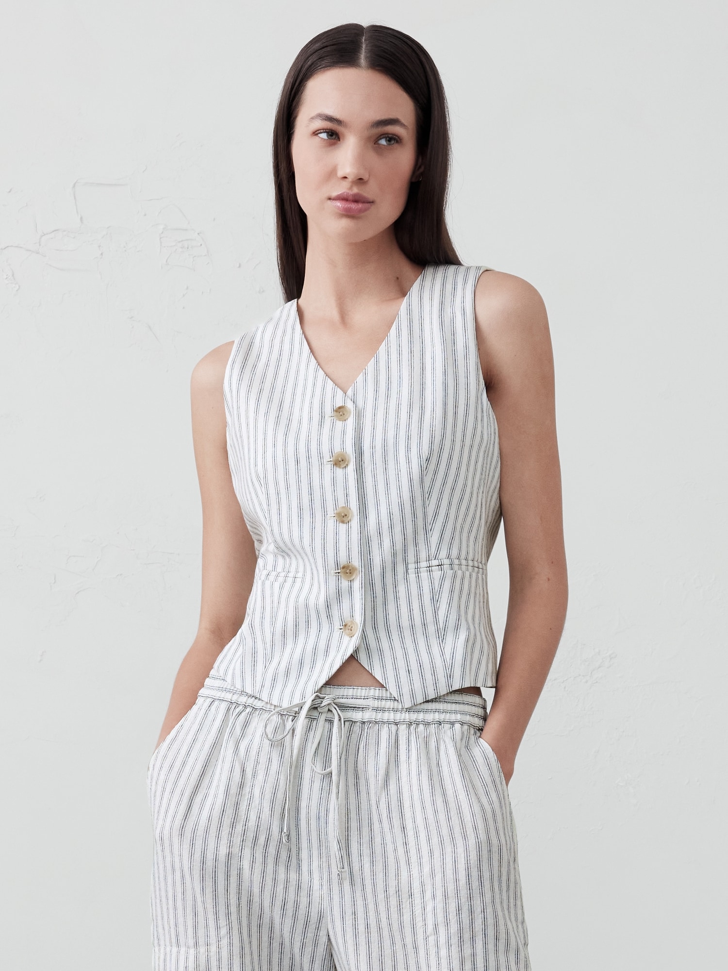 Linen-Blend Classic Vest