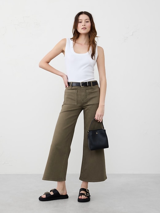 Wide-Leg High-Rise Cropped Jean