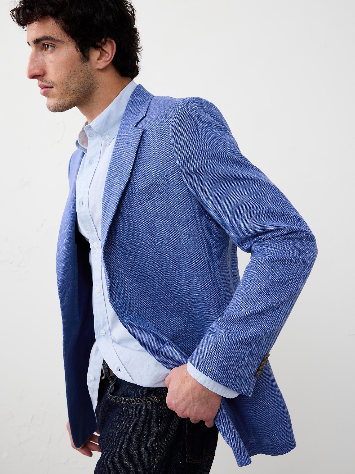 Tailored-Fit Textured Jacket