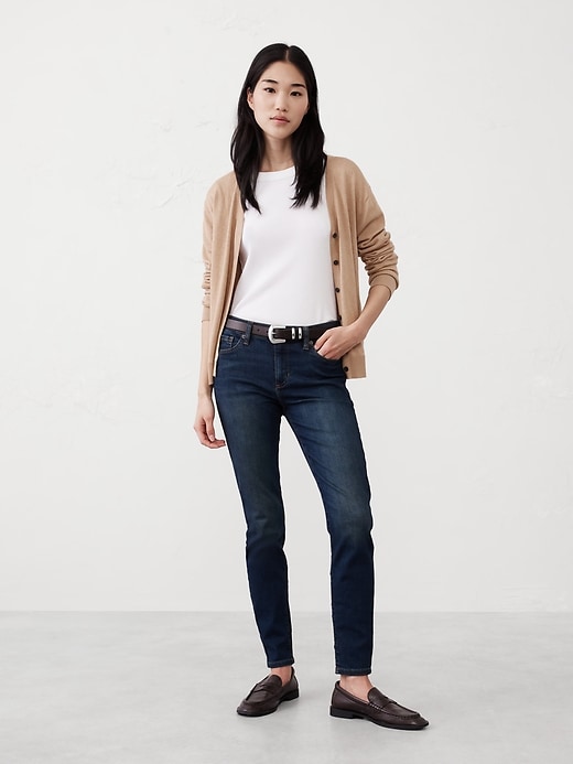 Skinny Mid-Rise Jean