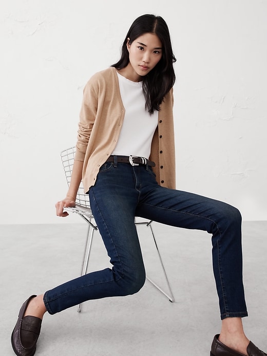 Skinny Mid-Rise Jean