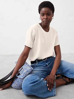 Classic Crew-Neck T-Shirt | Banana Republic Factory