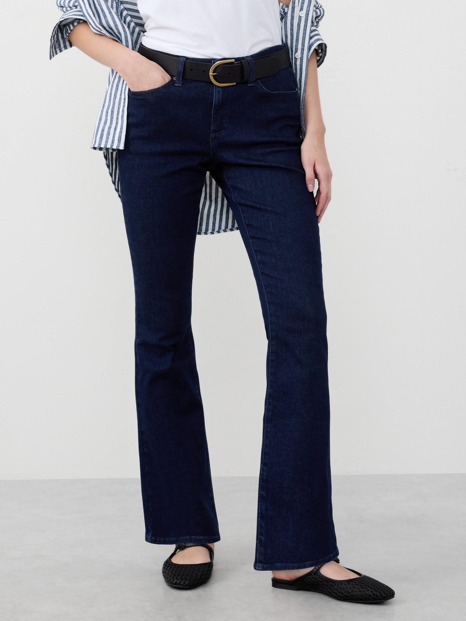 Kick Flare Mid-Rise Jean