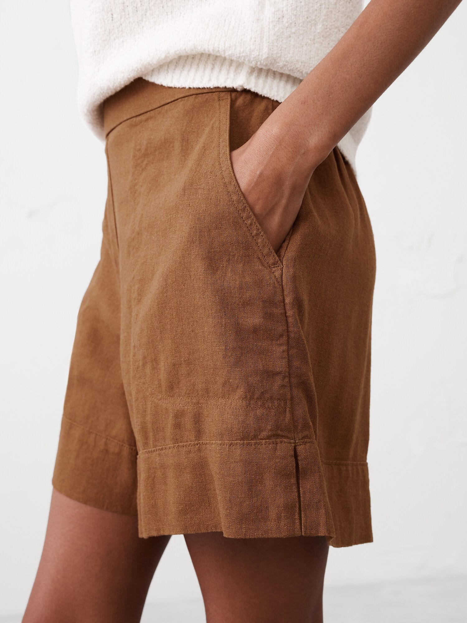 Linen-Blend Pull-On Short